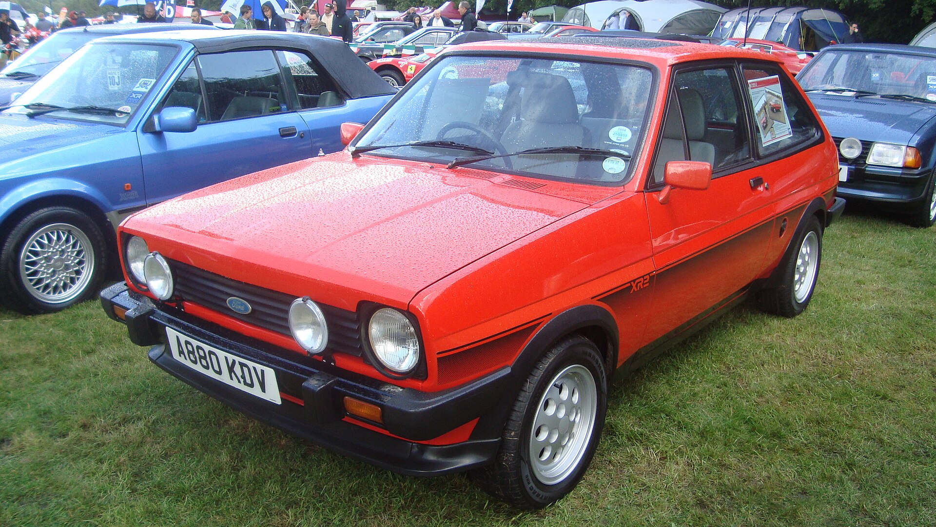Ford Fiesta XR2 Mk2 mit charakteristischen Pepperpot-Felgen