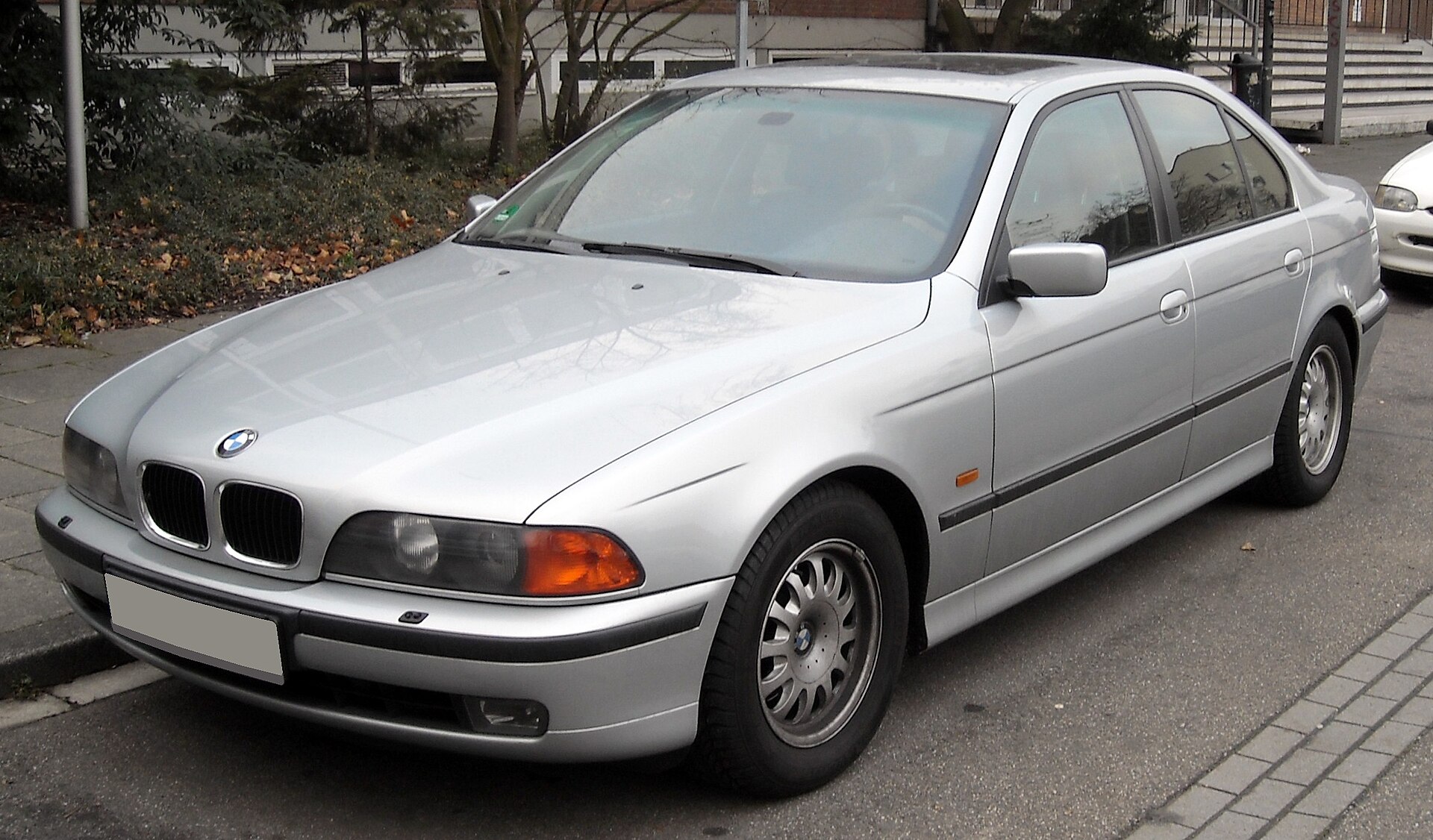 BMW E39 5er, BMW Klassiker
